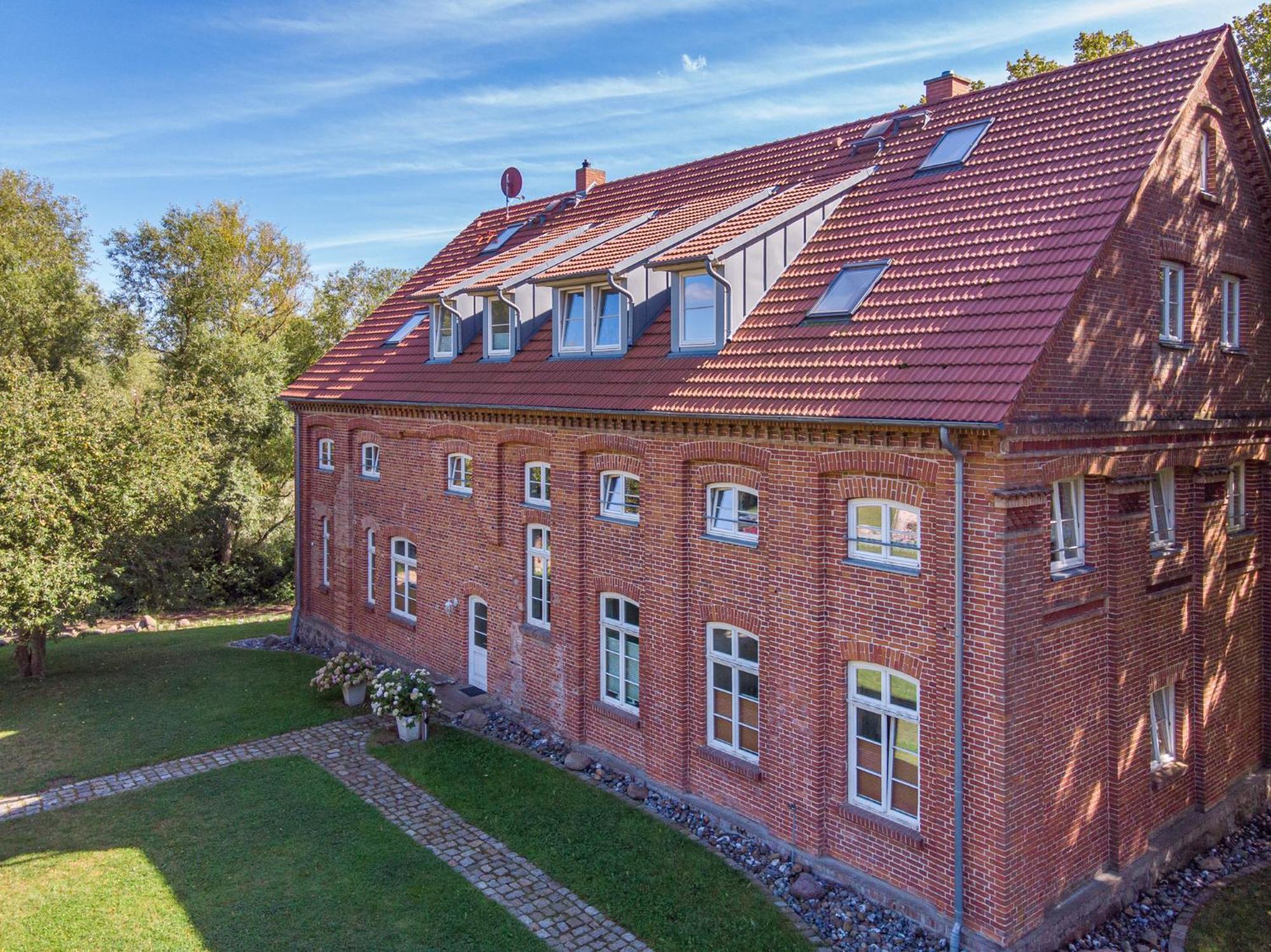 Gutshof Dubnitz - Ferienwohnung 1 "Carlo" Sassnitz Kültér fotó